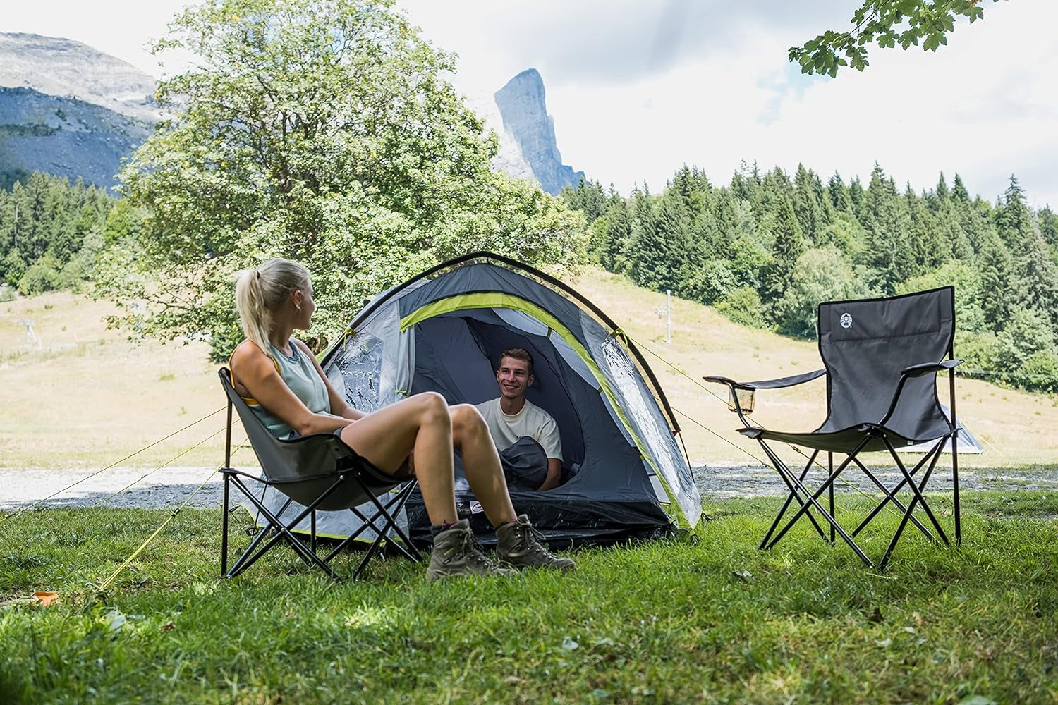 Tent Darwin, Compact Dome Tent, Also Ideal for Camping in the Garden, Lightweight Camping and Hiking Tent, Waterproof, Sewn-In Groundsheet