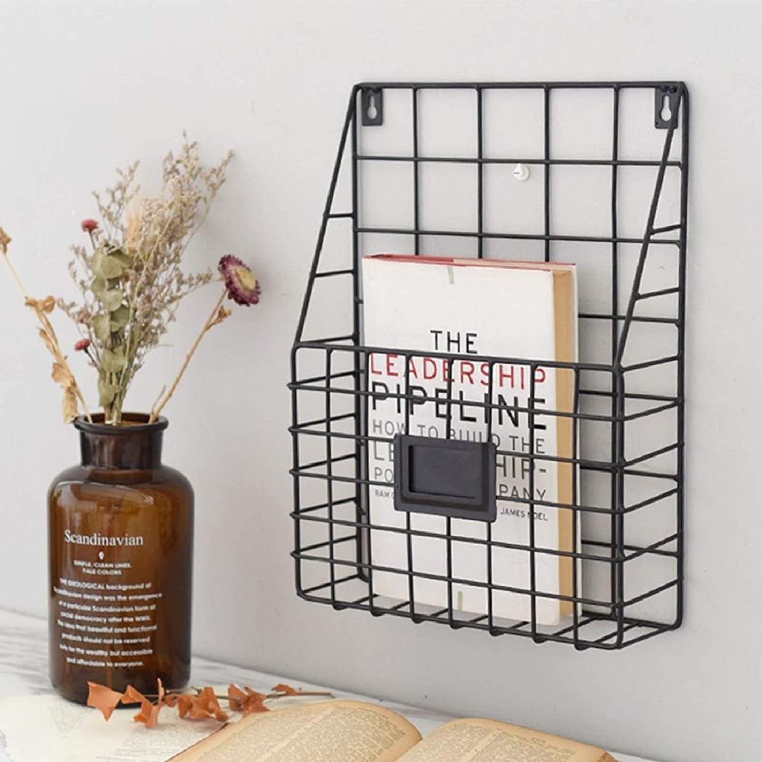 Wall-Mounted Magazine Rack 30 * 25 * 10CM Metal Magazine Newspaper Holder Rack File Simple Newspaper Basket,Magazine Rack for Door(Black)