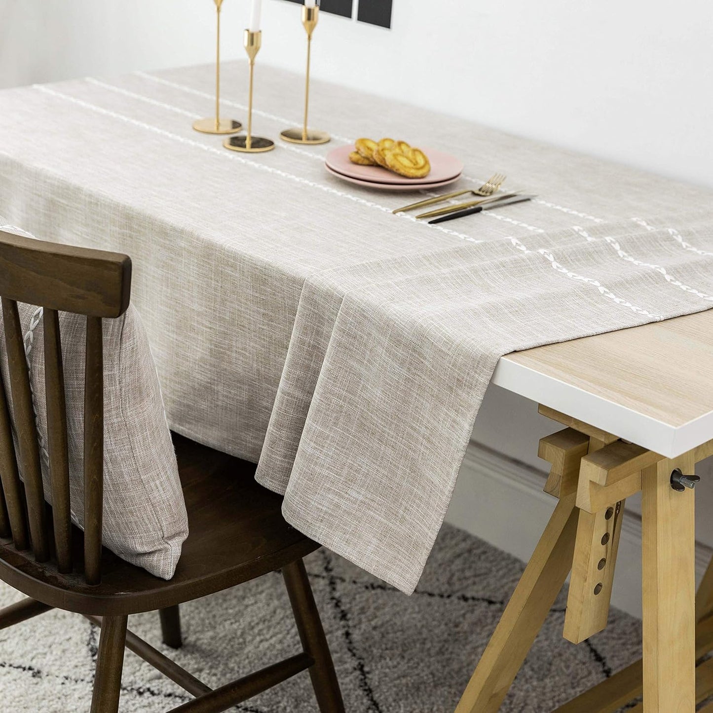 Square Tablecloth 132X132 CM, Heat-Resistant Heavy Duty Table Cloth, Stripe Faux Linen Table Cover for Kitchen Dinning Tabletop round Table(52 X 52Inch, Light Linen)