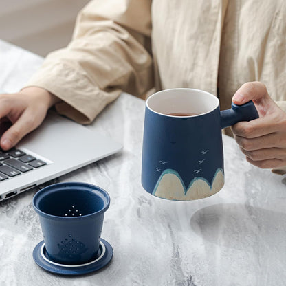 Tea Infuser Mug with Lid.400Ml Ceramic Tea Cup with Sandalwood Handle.Hand Made Pattern on Loose Leaf Tea Mug.Tea Steeping Mug for Gift (Blue)