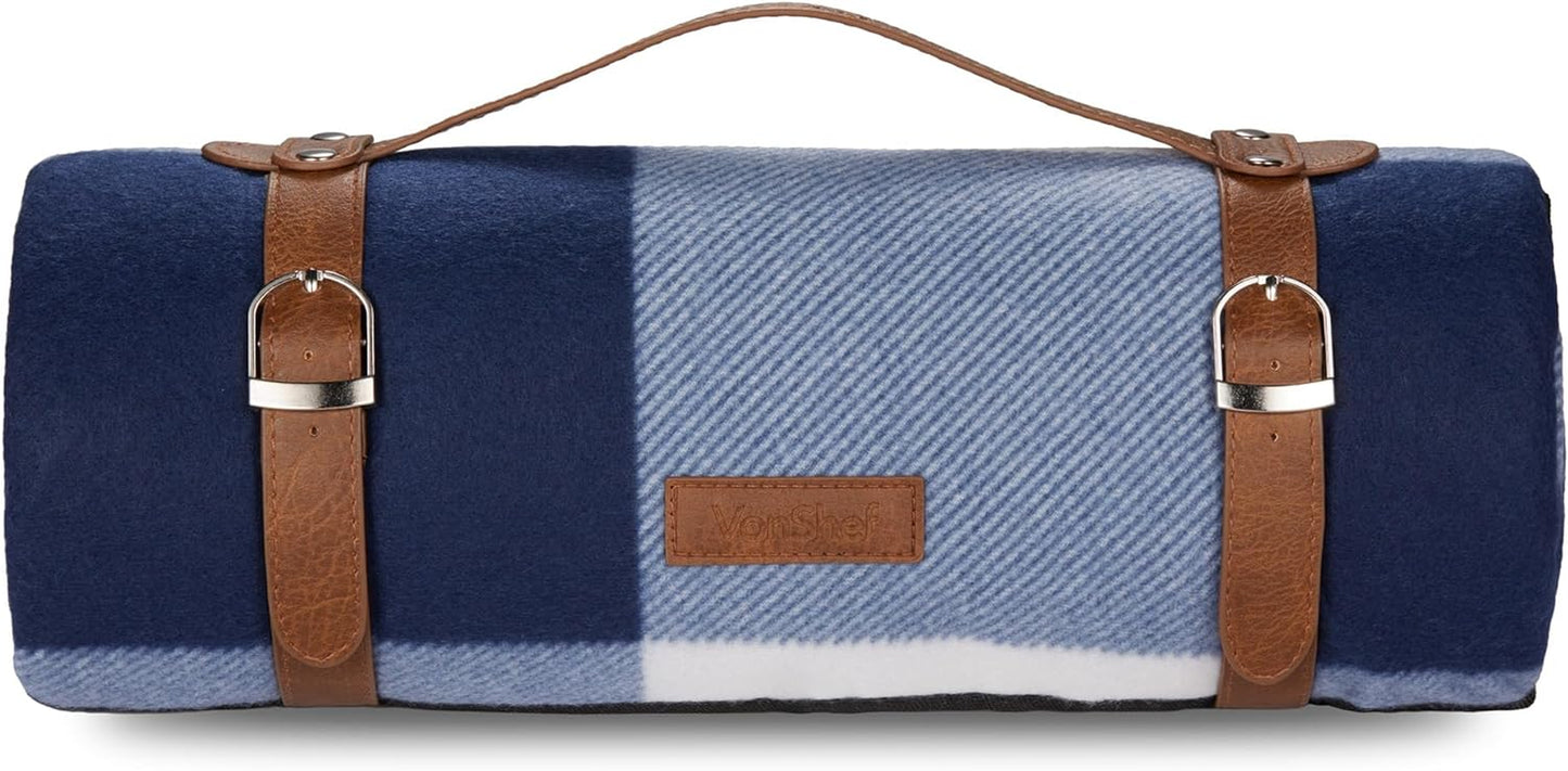 Picnic Blanket, Blue & White Tartan Outdoor Rug with Waterproof Backing, 6 Person Weatherproof Picnic Mat with Faux Leather Handle, Water Resistant Camping Accessories, 147X180Cm