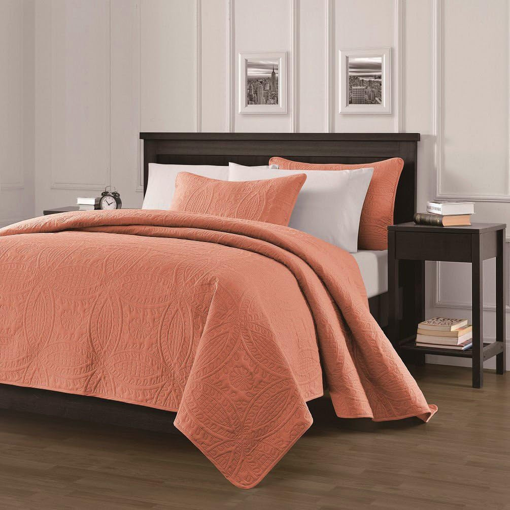 Austin 3-Piece Oversized Bedspread Coverlet Set (King, Salmon), Polyester